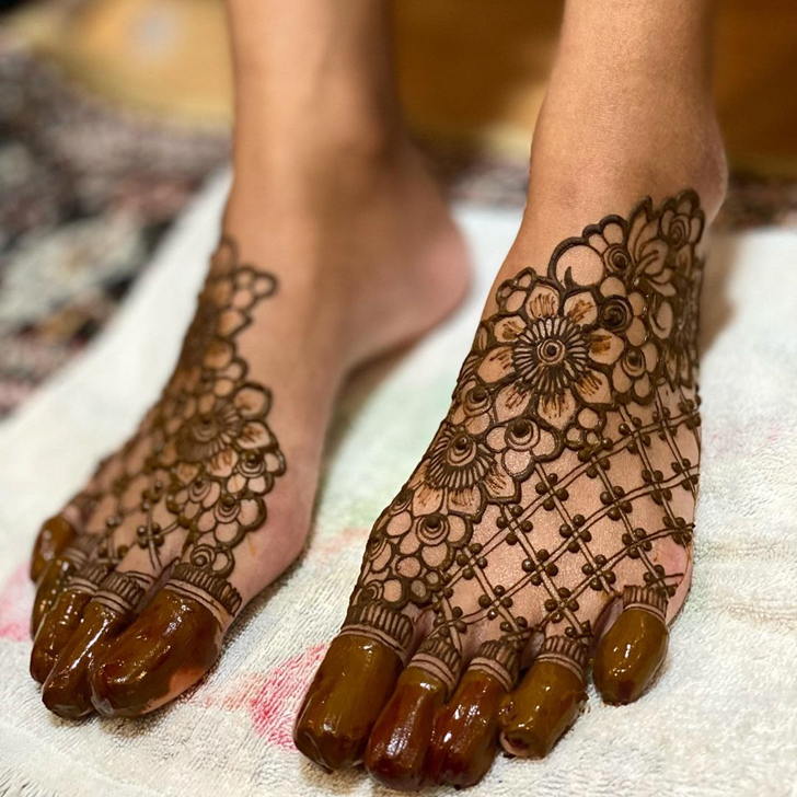Dazzling Abu Dhabi Henna Design