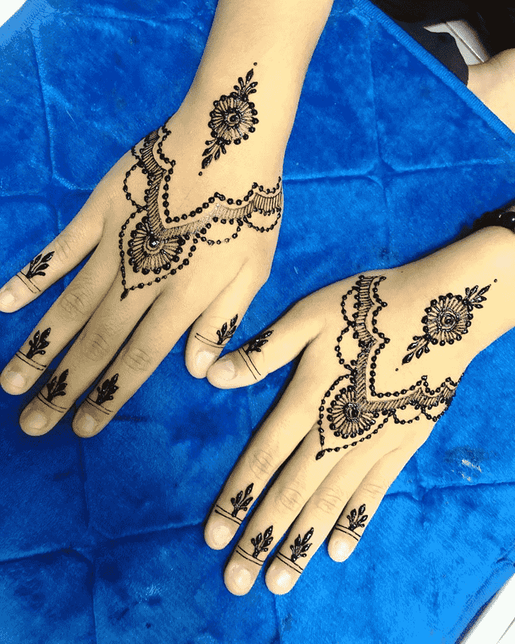 Magnificent Adorable Henna design