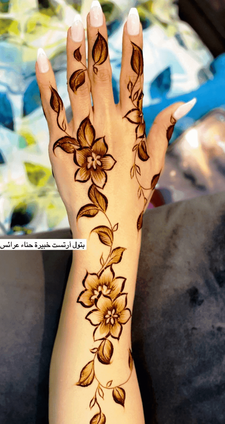 Inviting Adult Henna Design