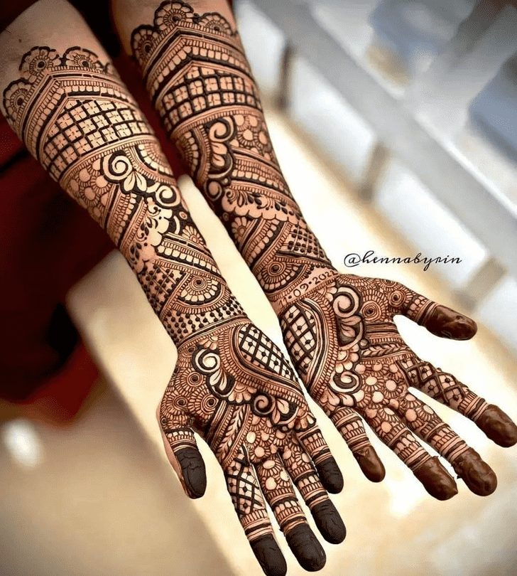 Charming African Henna Design