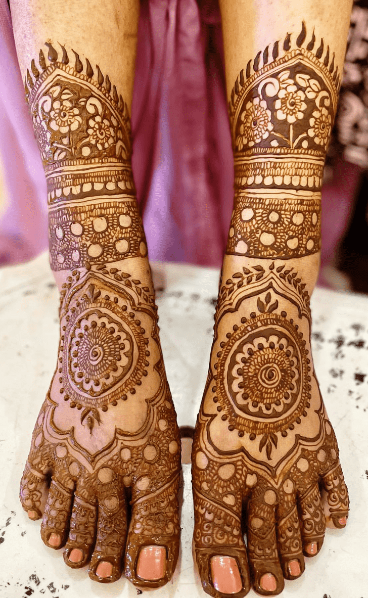 Elegant African Henna Design