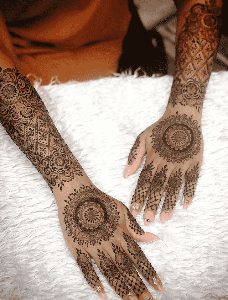 Enthralling Agra Henna Design