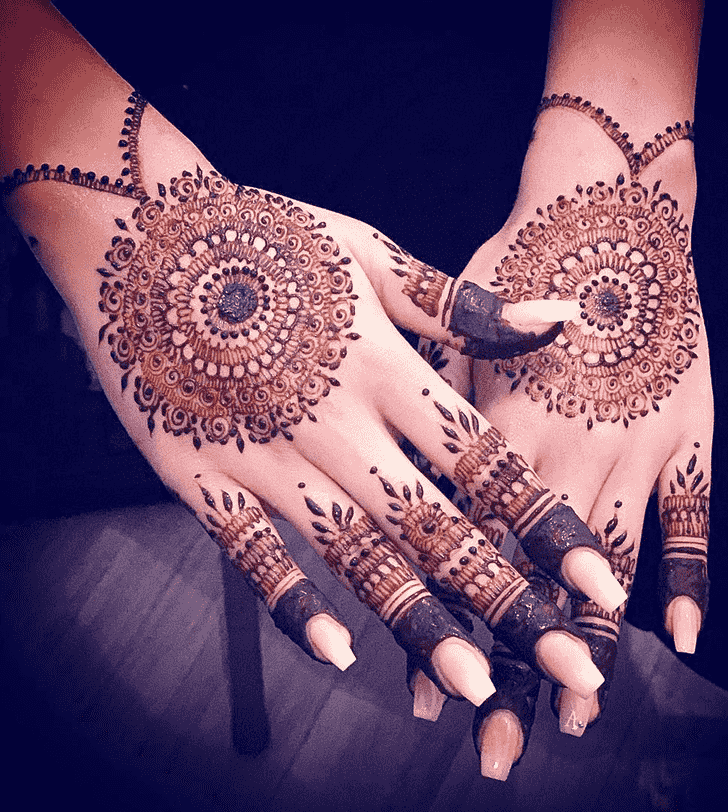 Inviting Agra Henna Design