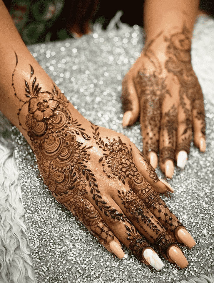 Pleasing Agra Henna Design