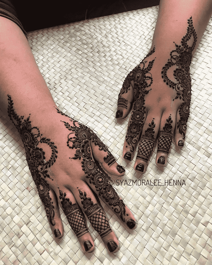 Bewitching Ahmedabad Henna Design