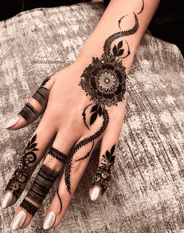 Classy Ajman Henna Design