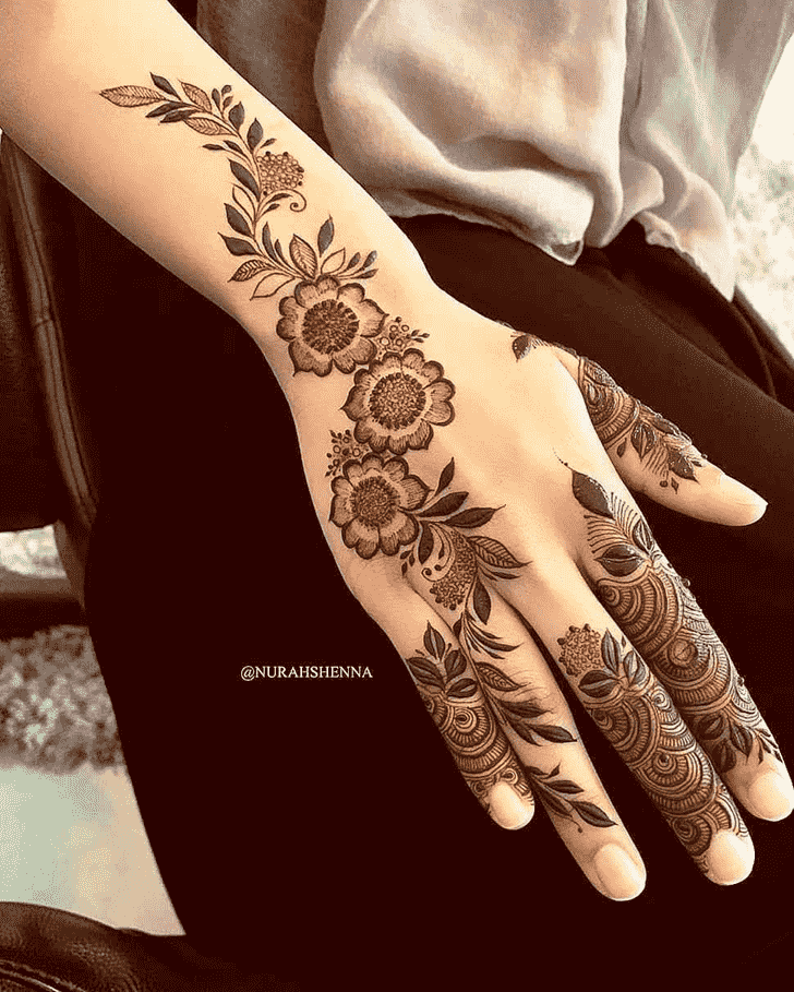Elegant Ajman Henna Design