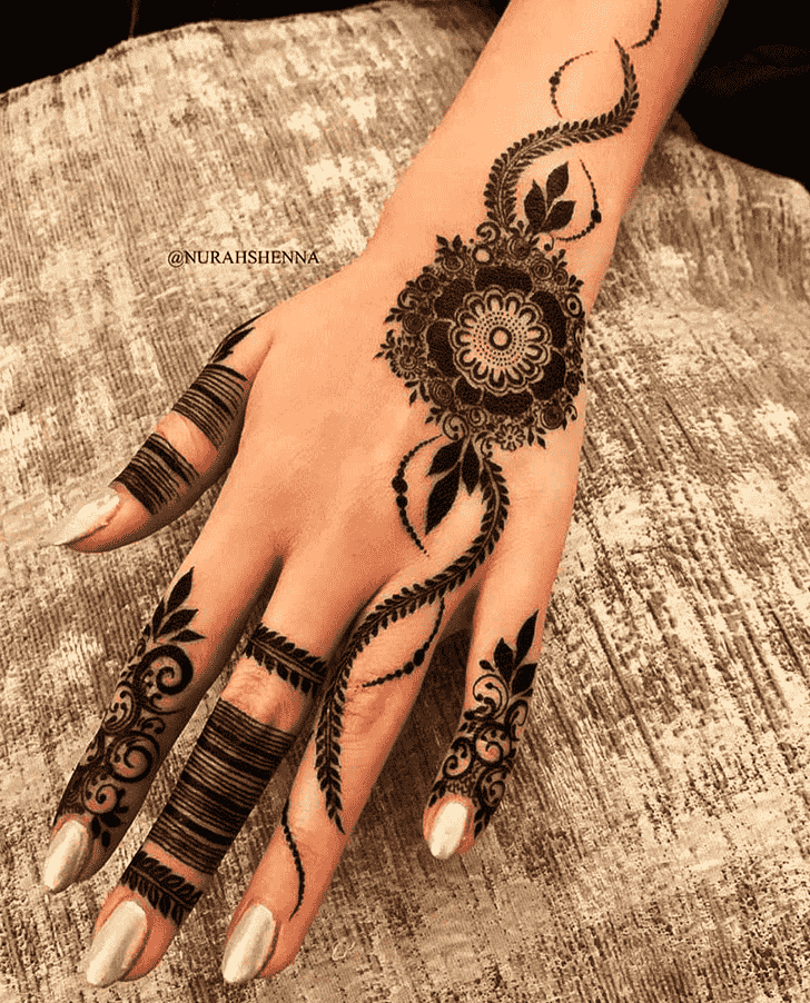 Pleasing Ajman Henna Design