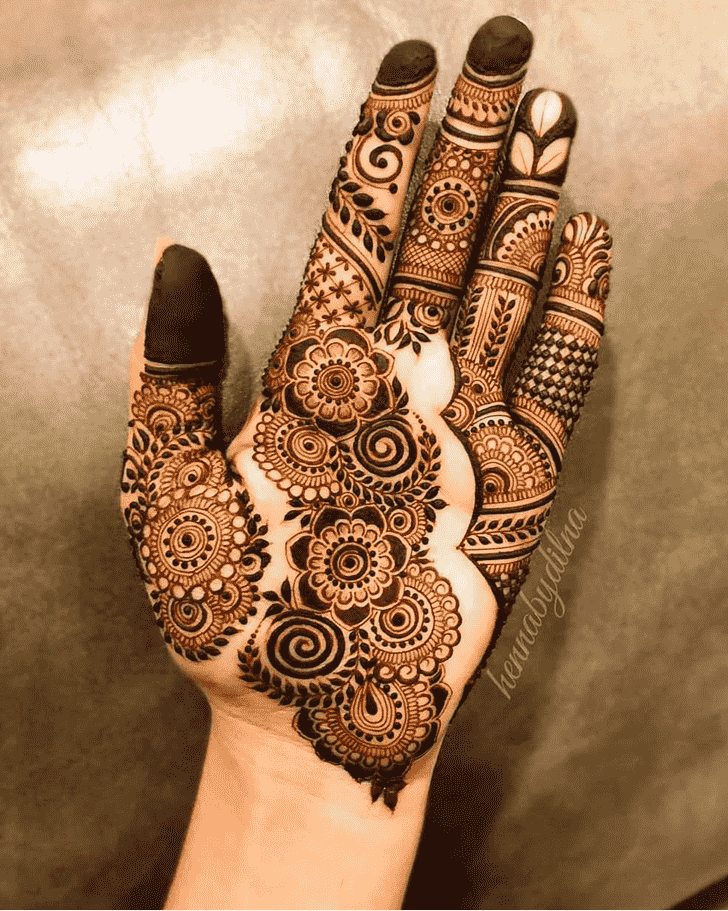 Slightly Ajman Henna Design
