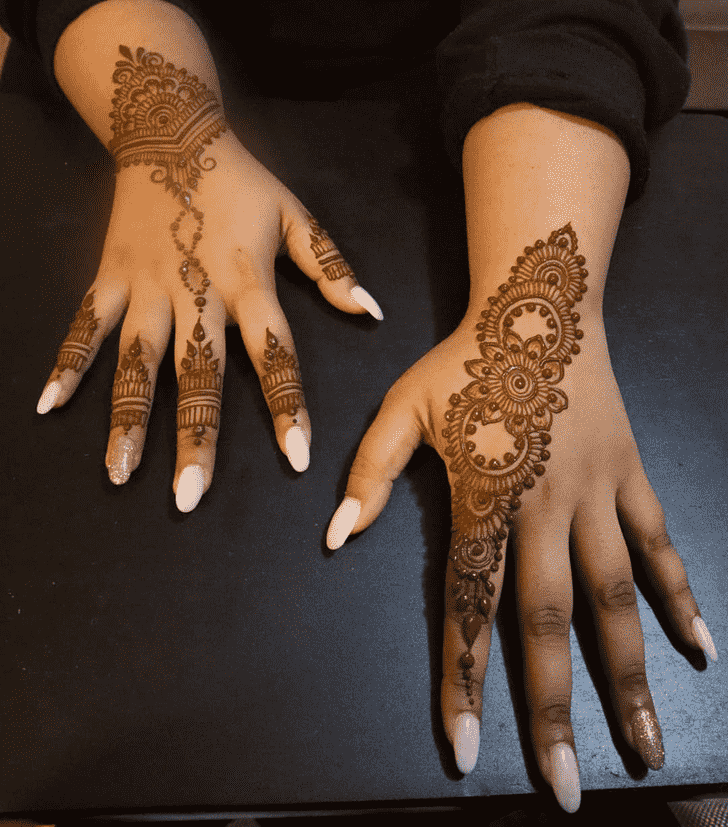 Magnificent Al Ain Henna Design