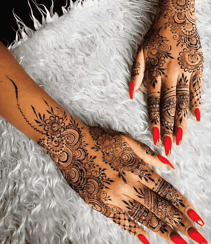 Exquisite Allahabad Henna Design