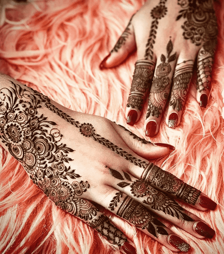 Mesmeric Allahabad Henna Design