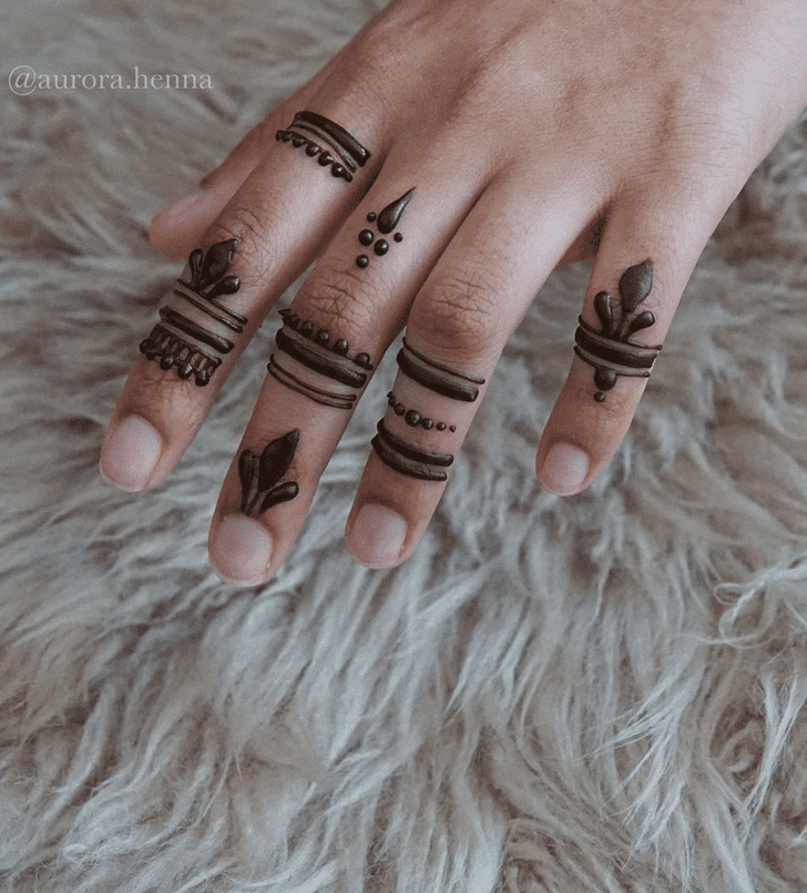 Radiant Alluring Henna Design