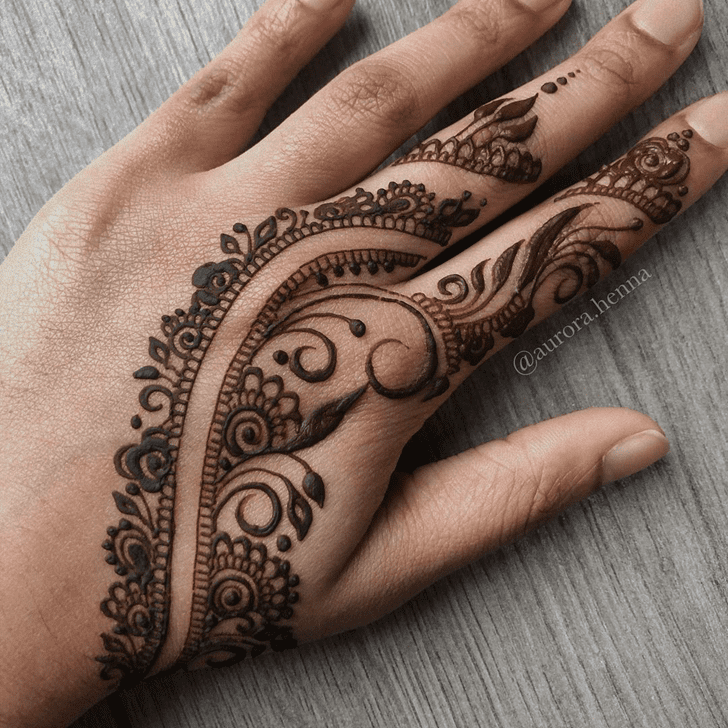 Superb Alluring Henna Design