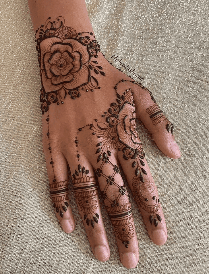 Beauteous Amalaki Ekadashi Henna Design