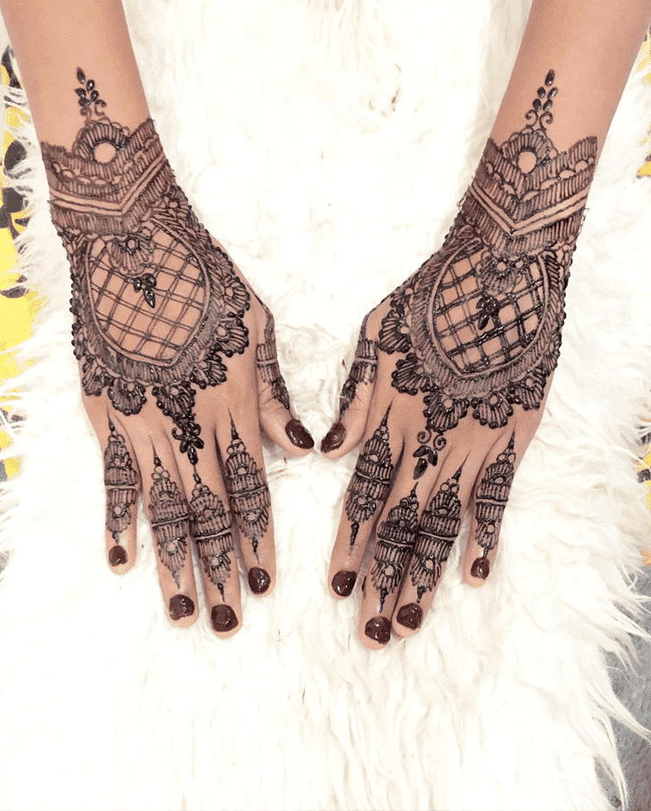Bewitching Amalaki Ekadashi Henna Design