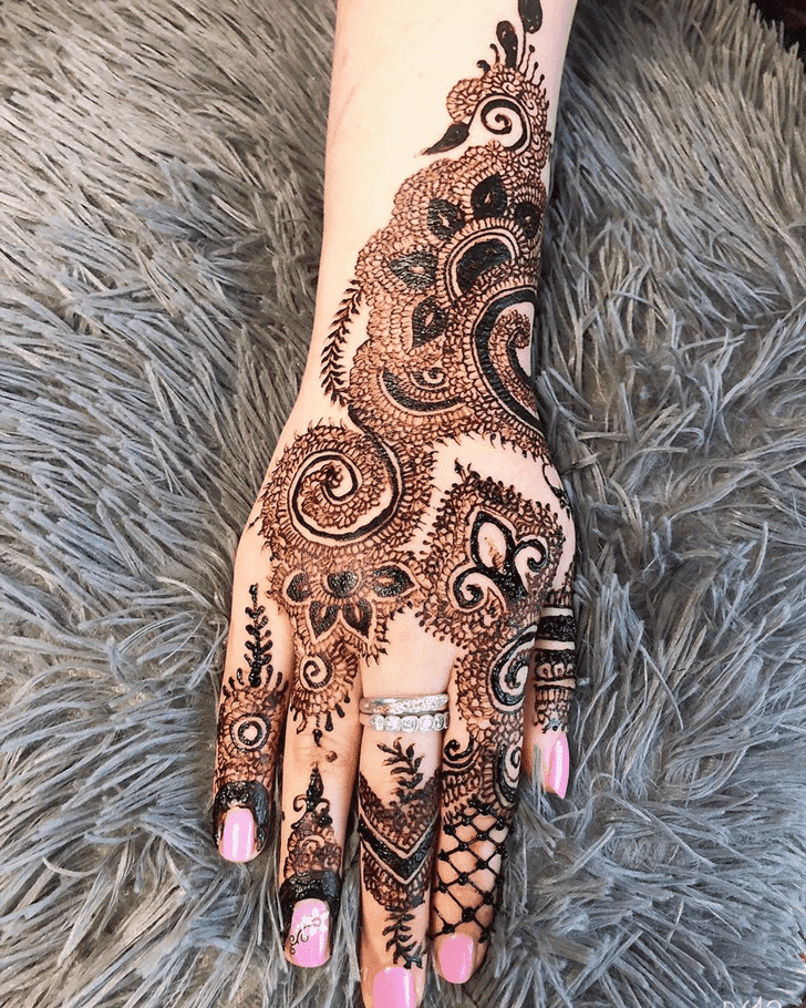 Pleasing Amalaki Ekadashi Henna Design