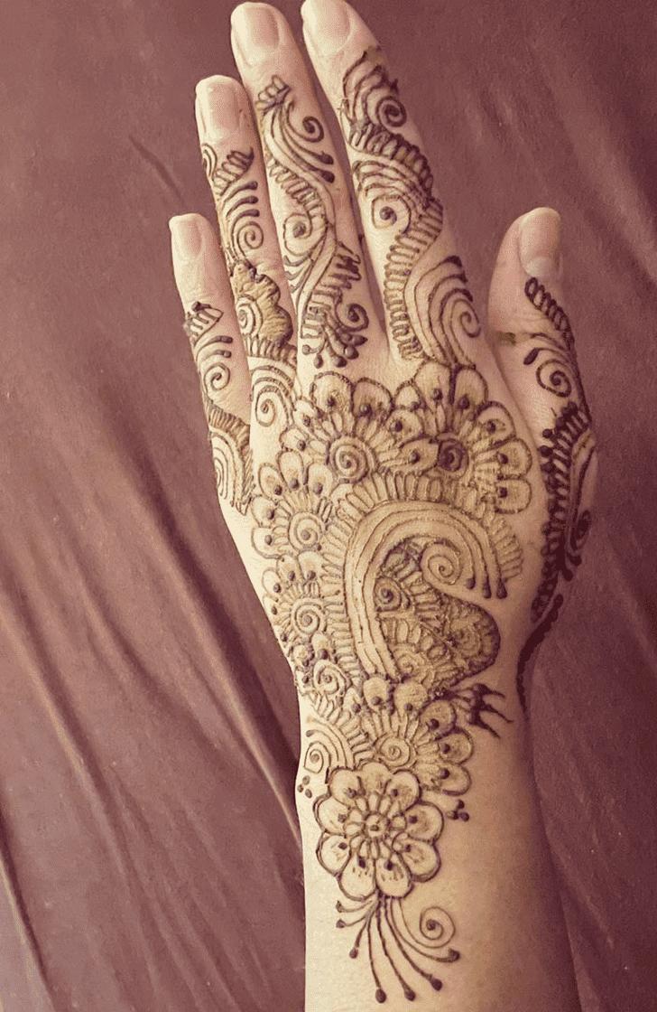Splendid Amalaki Ekadashi Henna Design