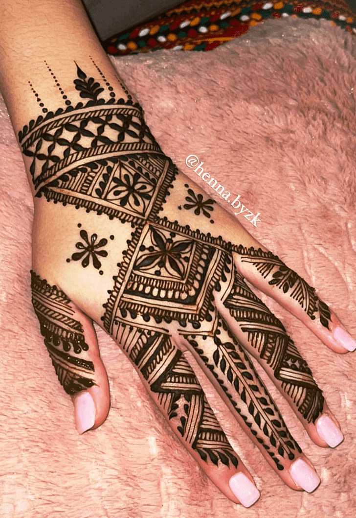 Angelic Amazing Henna Design