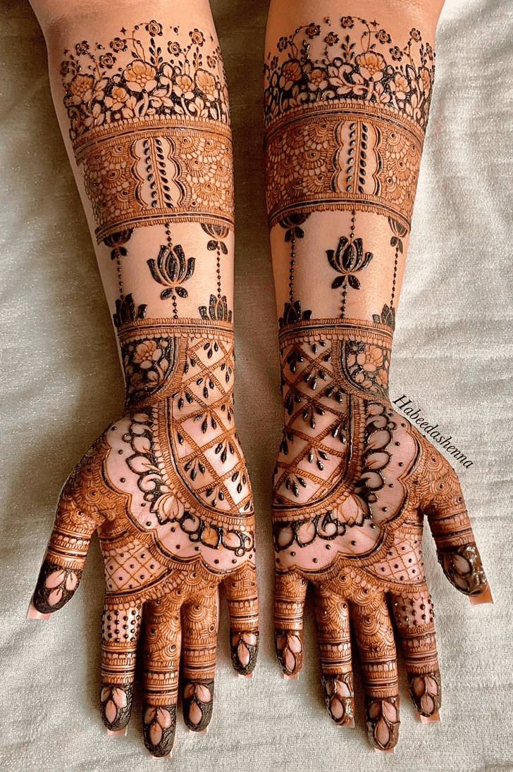 Arm Amazing Henna Design