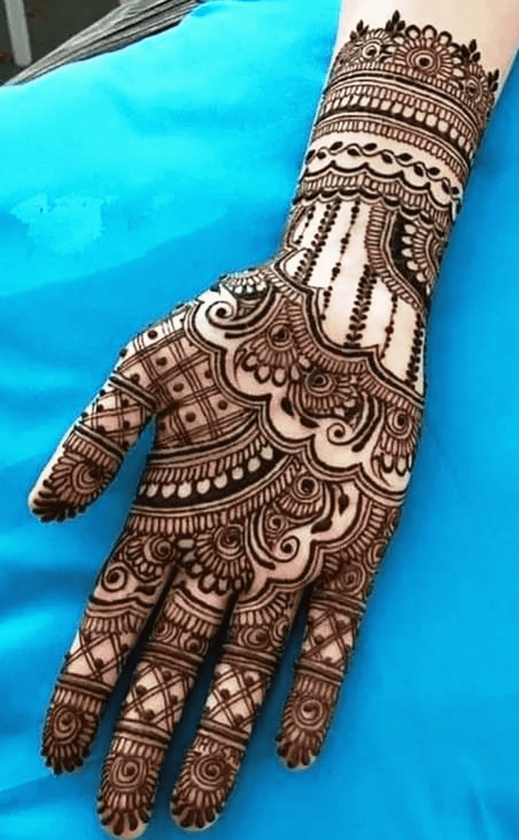 Elegant Amazing Henna Design