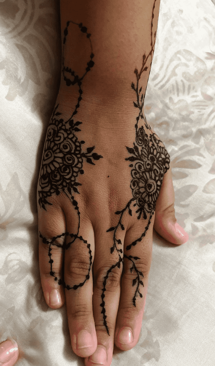 Gorgeous Amazing Henna Design