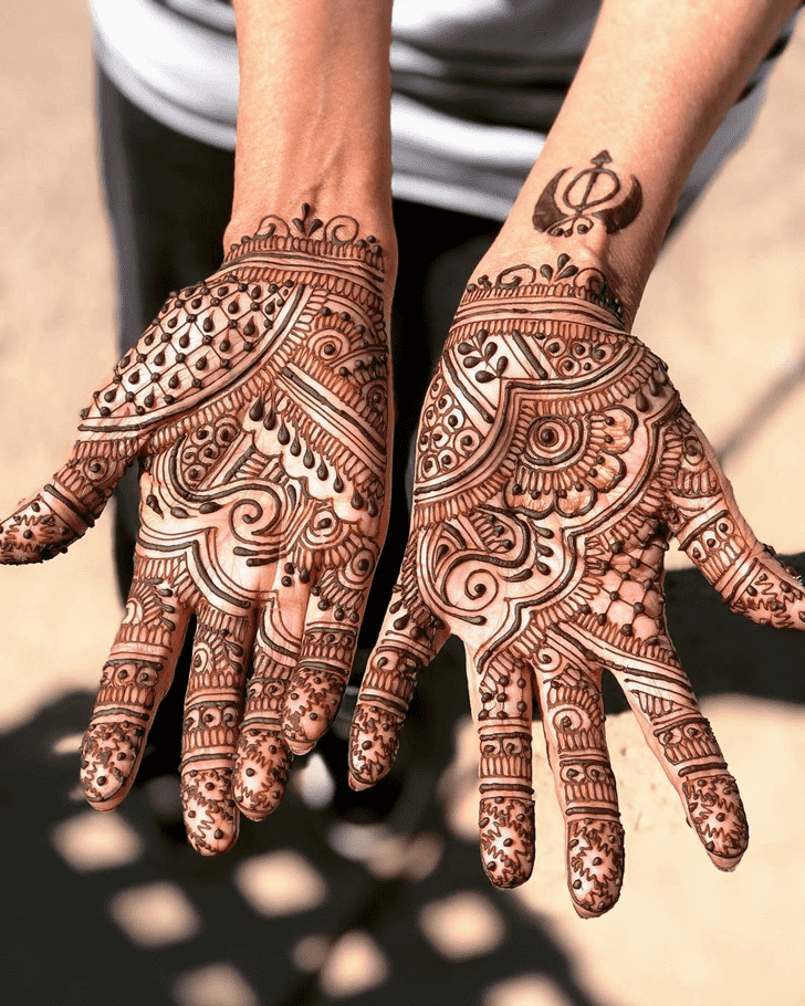 Refined Amazing Henna Design