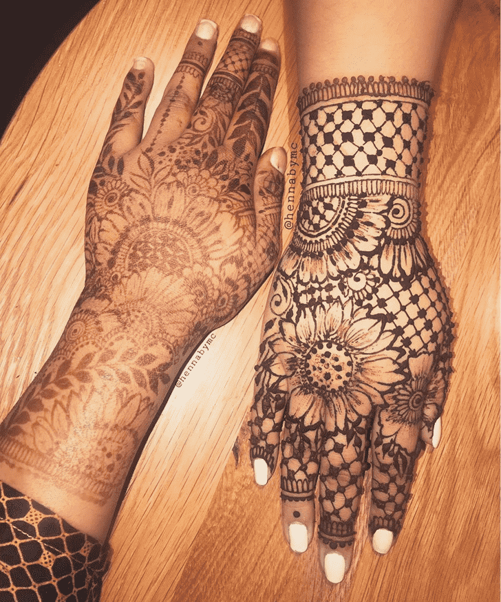 Inviting American Henna Design