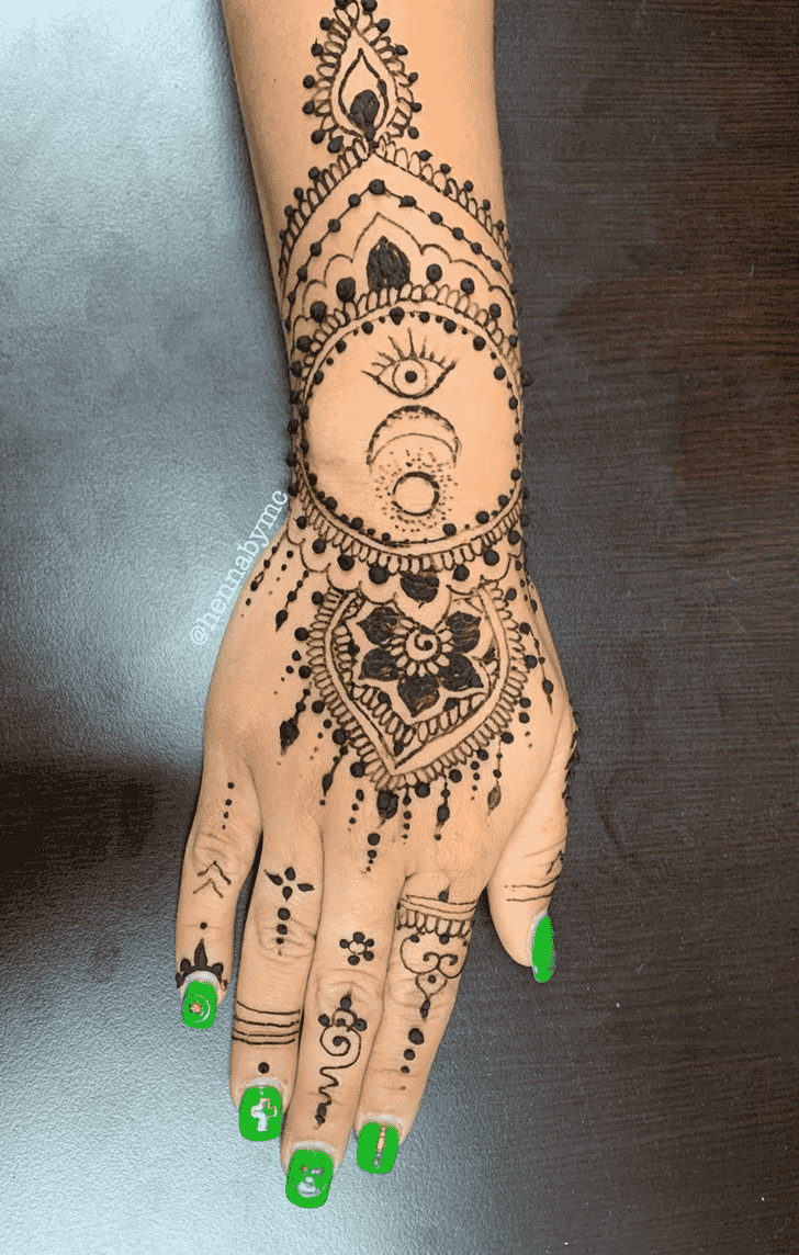 Mesmeric American Henna Design