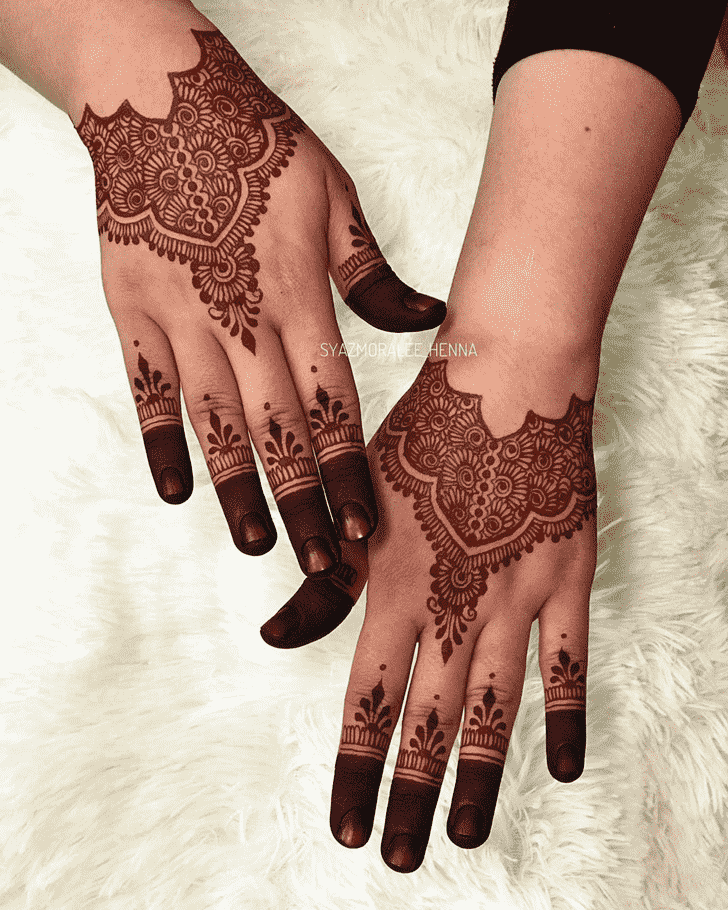 Adorable Amritsar Henna Design