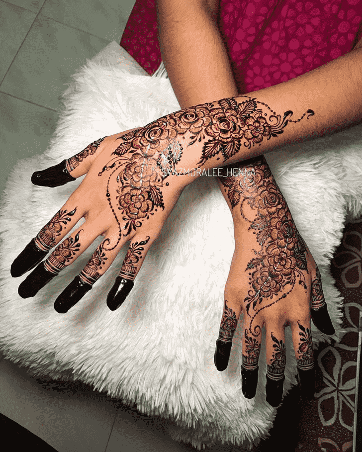 Alluring Amritsar Henna Design