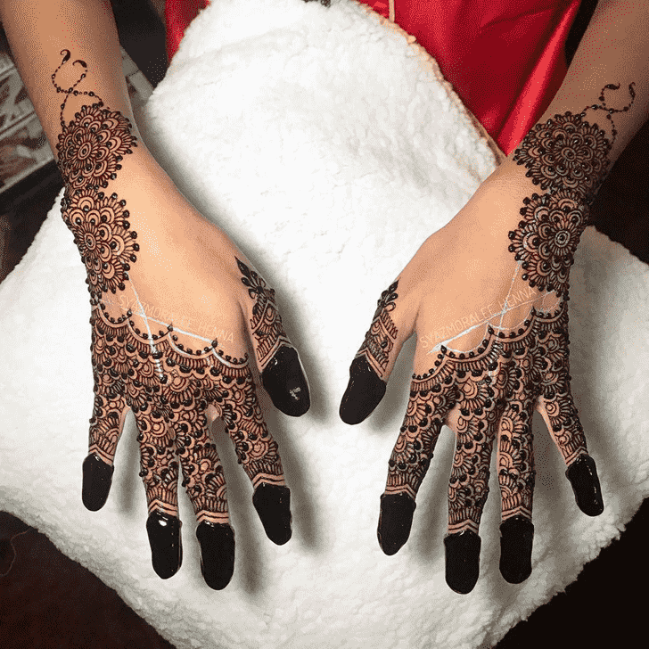 Appealing Amritsar Henna Design