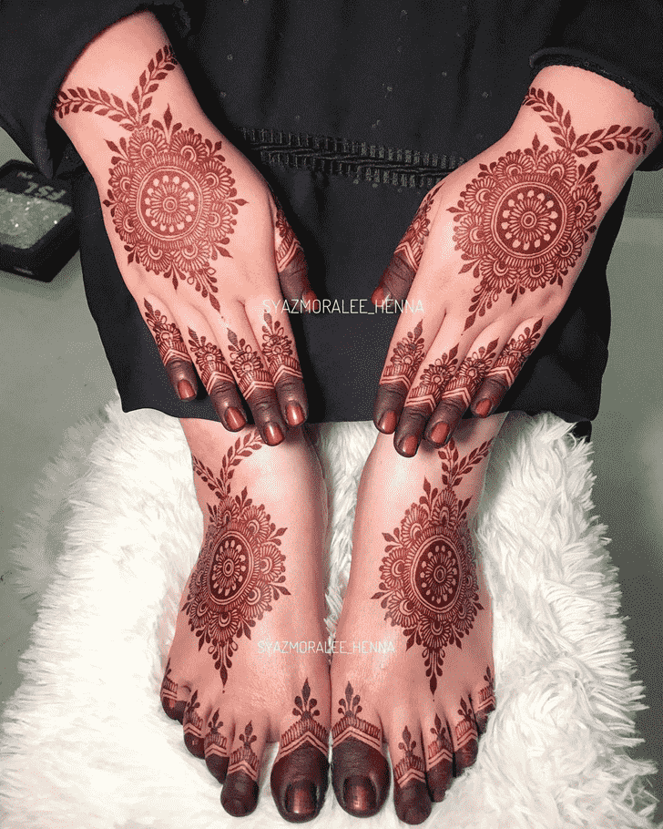 Charming Amritsar Henna Design