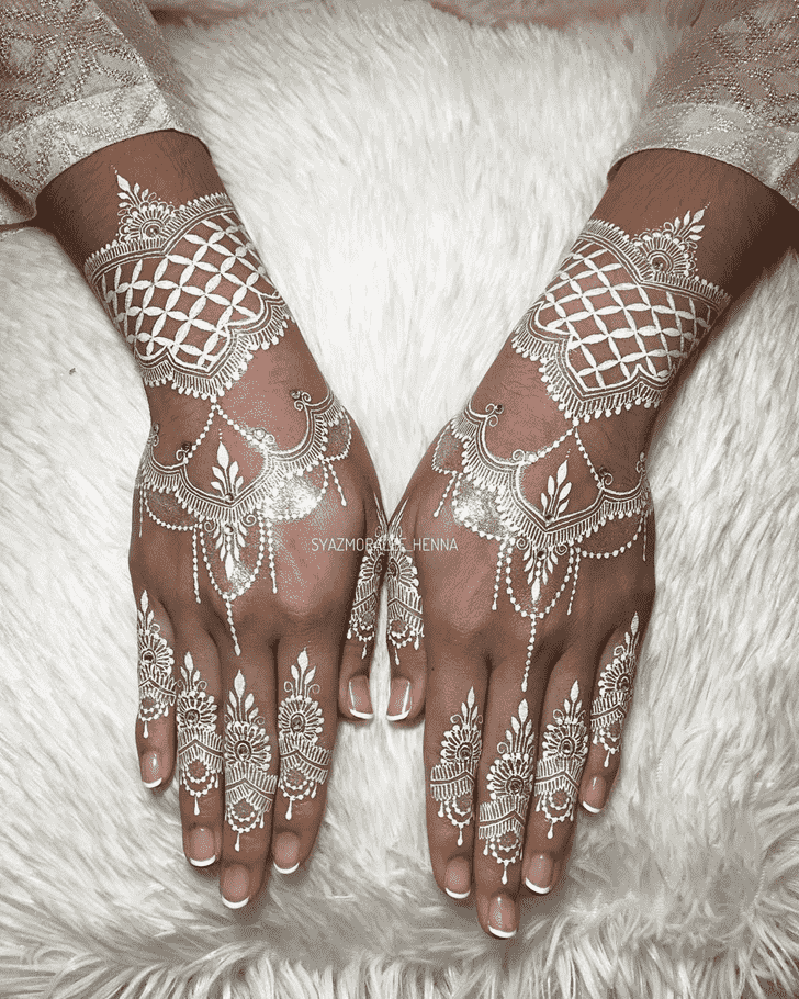 Comely Amritsar Henna Design