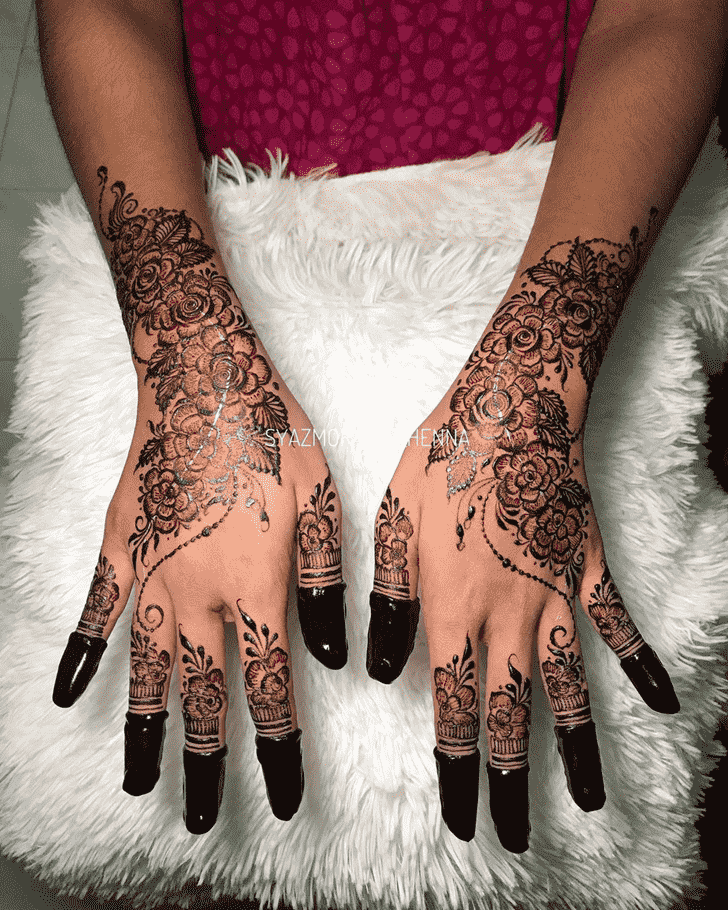 Elegant Amritsar Henna Design