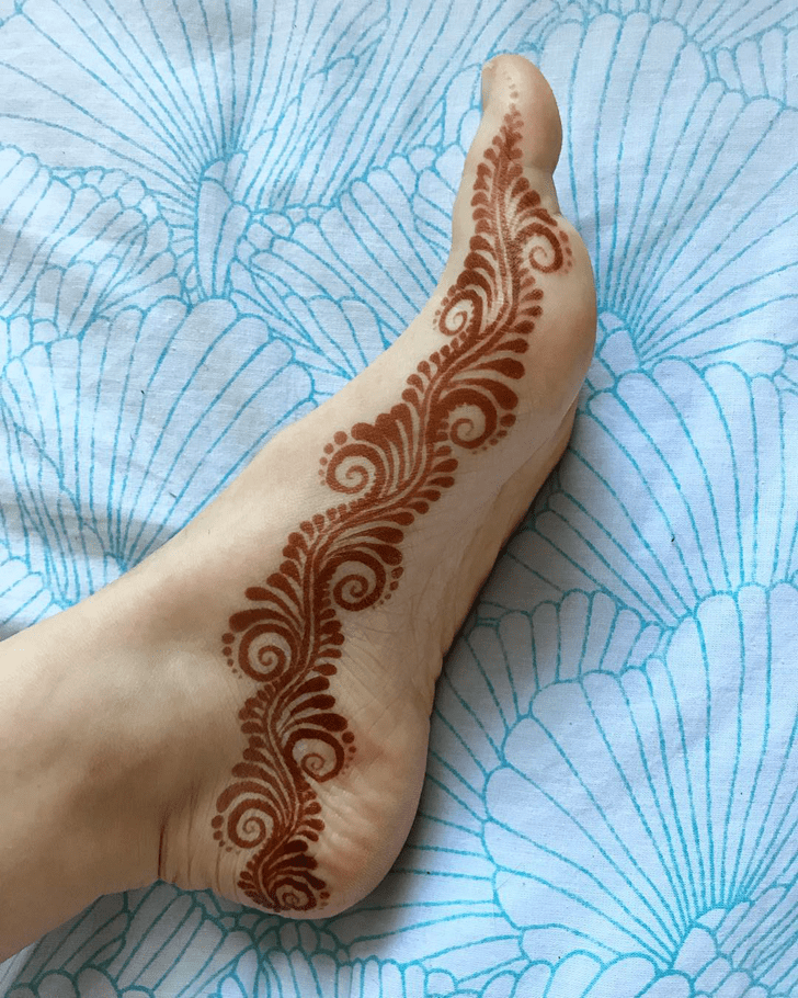 Angelic Ankle Henna Design
