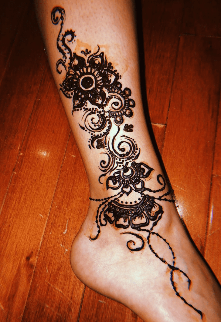 Bewitching Ankle Henna Design