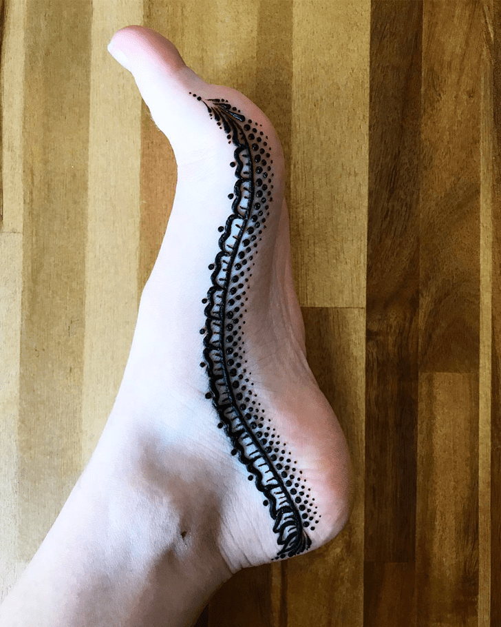 Classy Ankle Henna Design