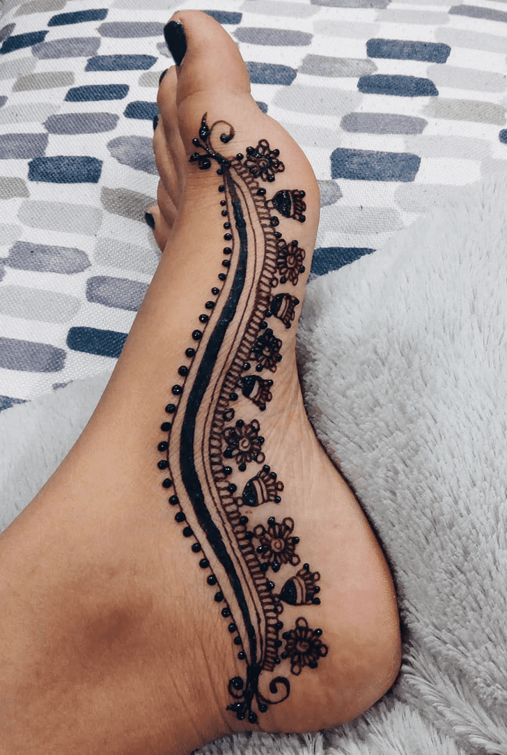 Cute Ankle Henna Design