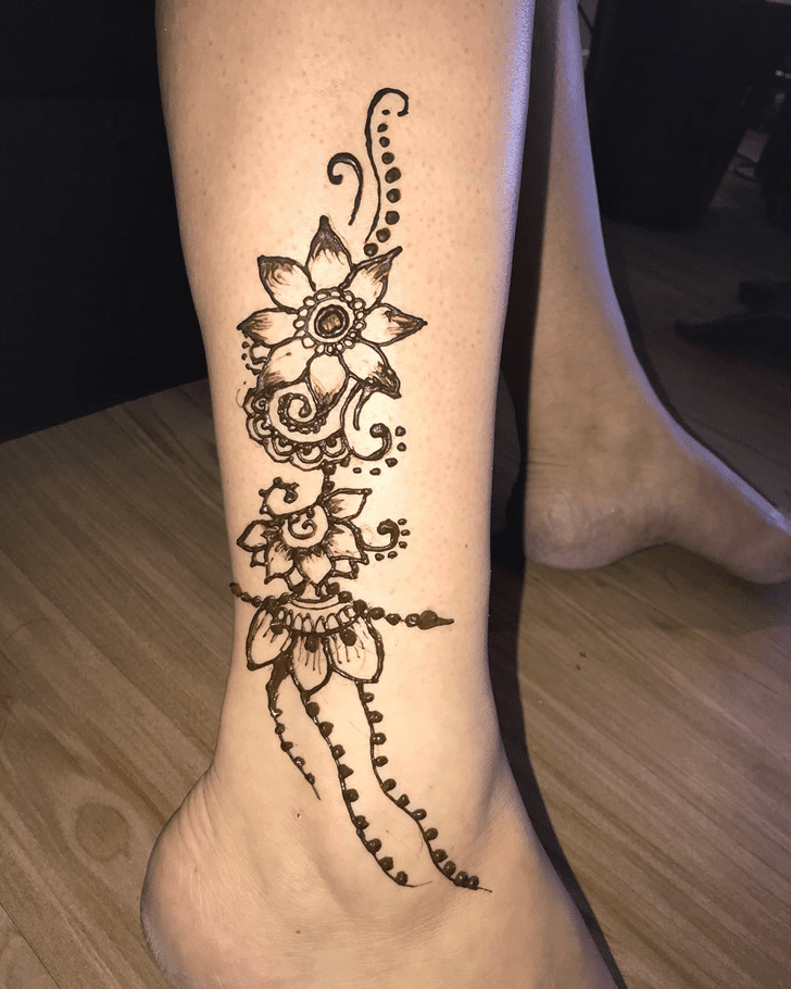 Delicate Ankle Henna Design