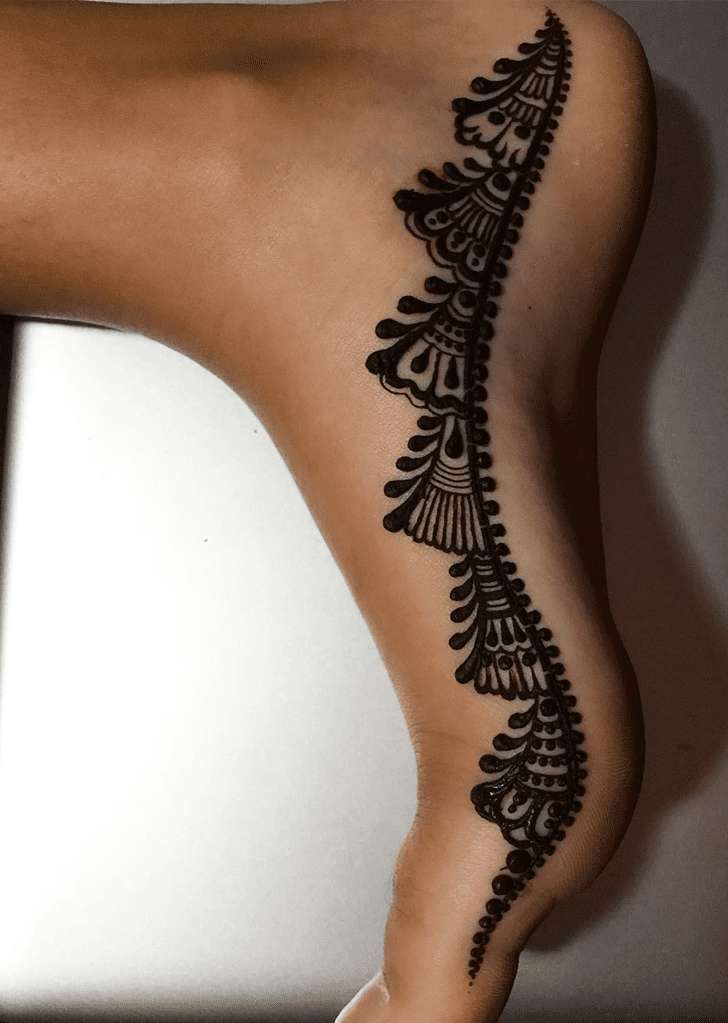 Enticing Ankle Henna Design