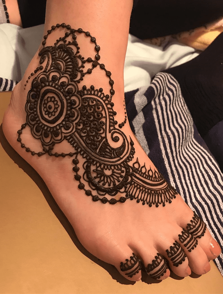 Excellent Ankle Henna Design