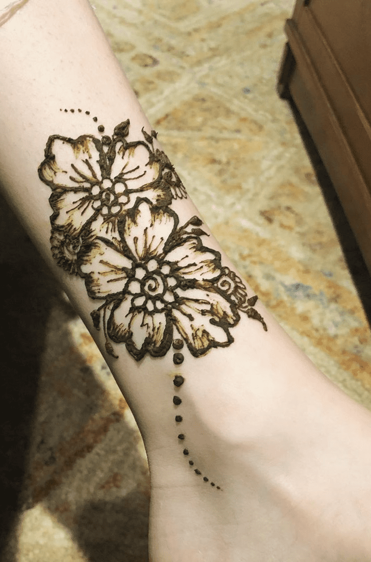 Gorgeous Ankle Henna Design