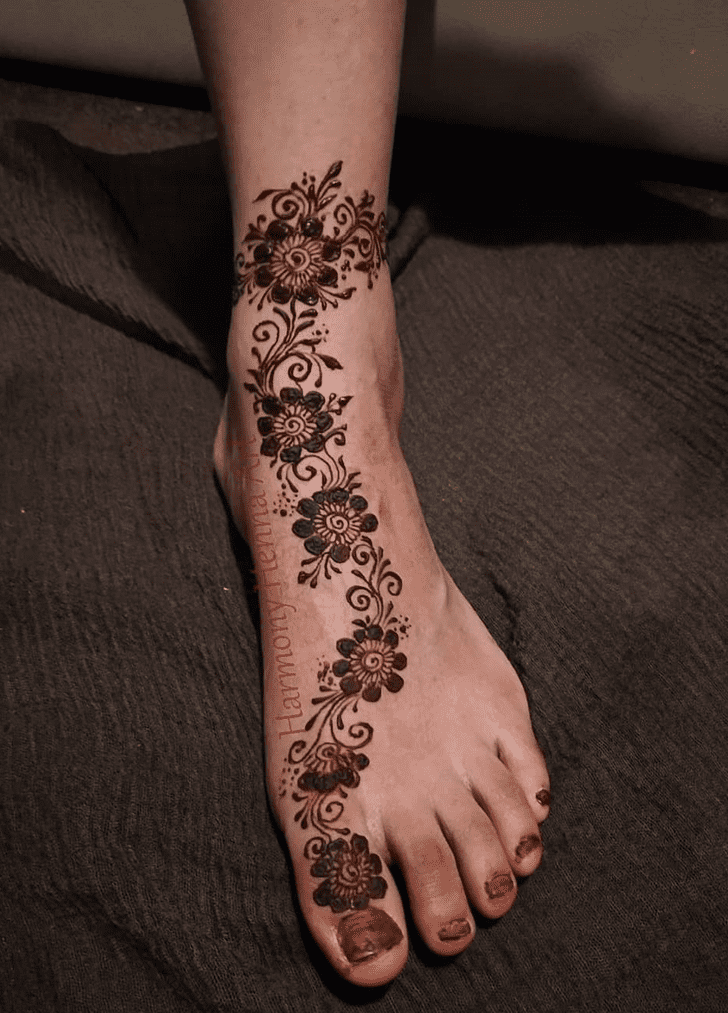 Refined Ankle Henna Design