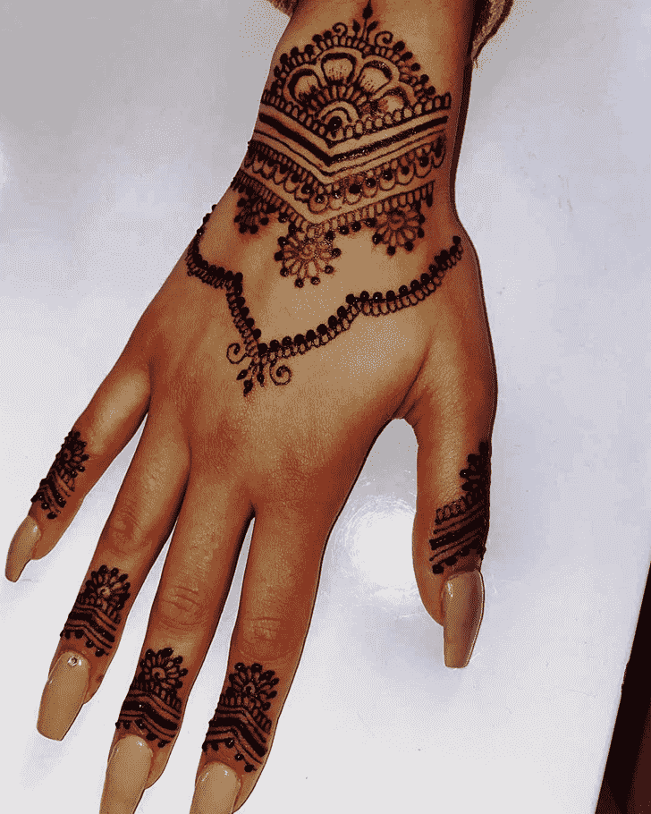 Grand Arab Henna Design