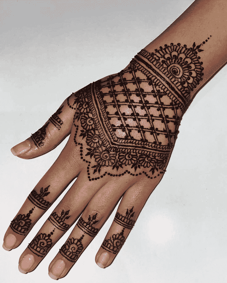 Radiant Arab Henna Design