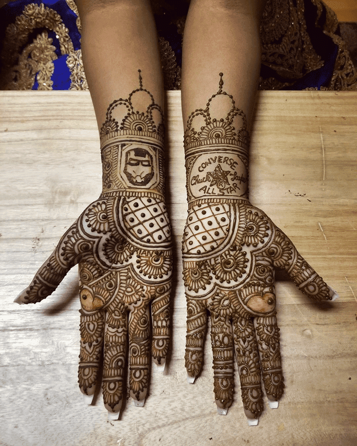 Comely Arabic Henna Design