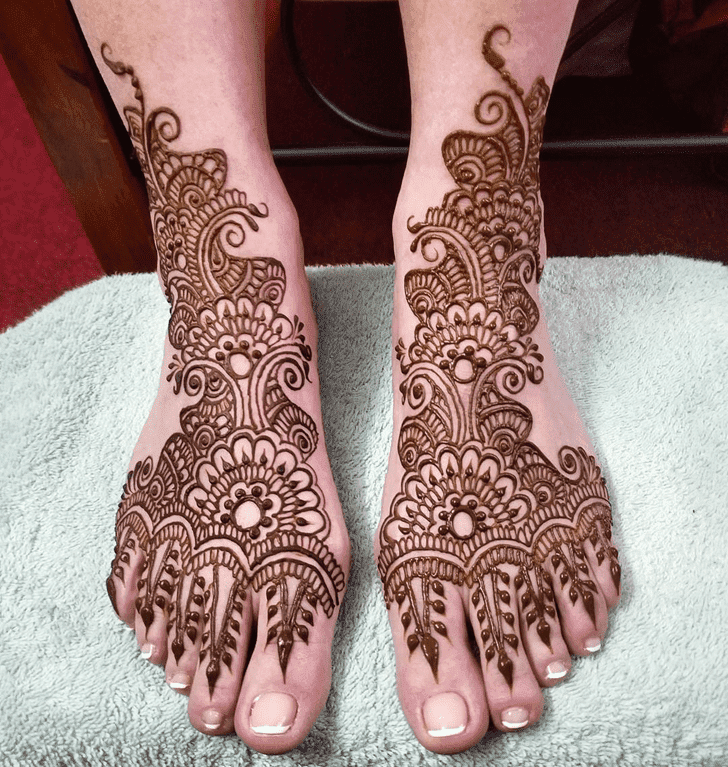 Ideal Arabic Henna Design