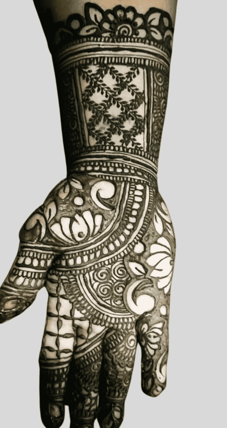 Enticing Armenia Henna Design