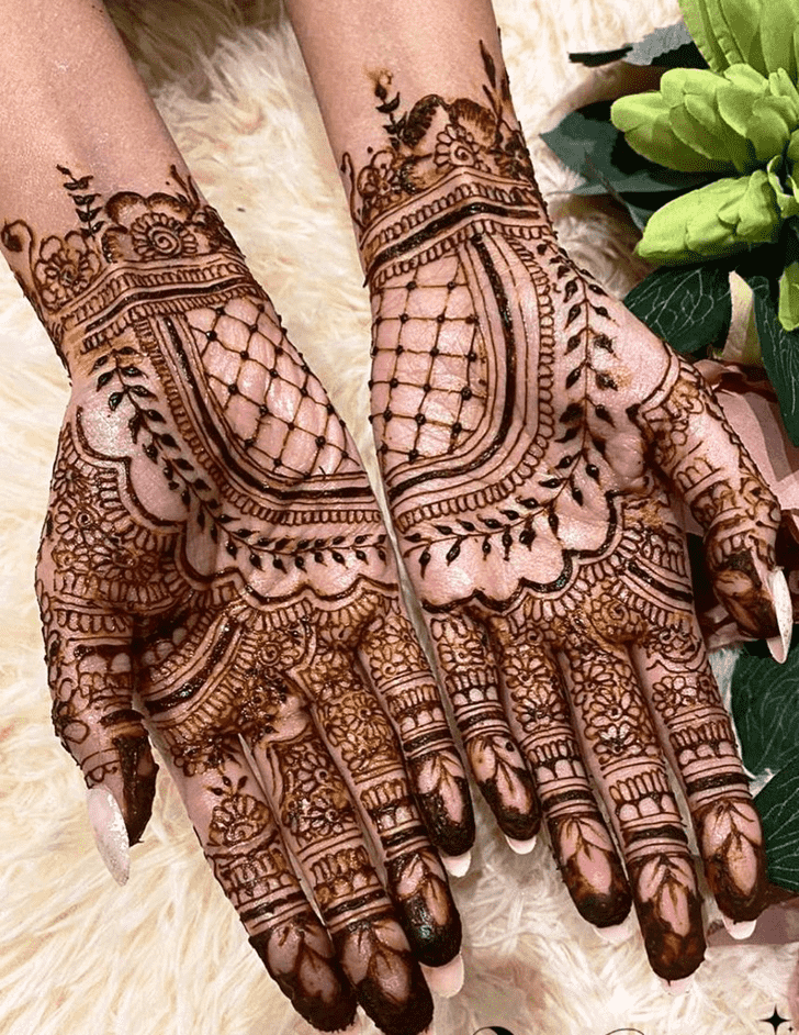 Alluring Attractive Henna Design